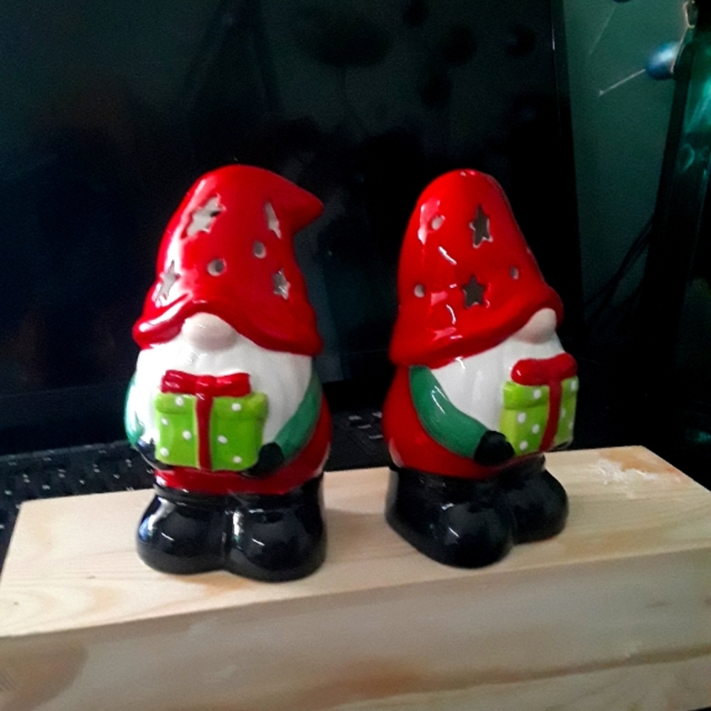 Holiday Gnomes (lighted)